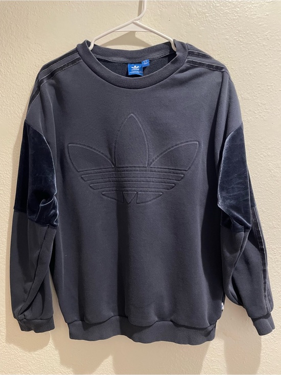adidas Sweaters - 🔥 GRAIL ALERT: adidas Originals "Flock" Velour Panel Crewneck 🔥
